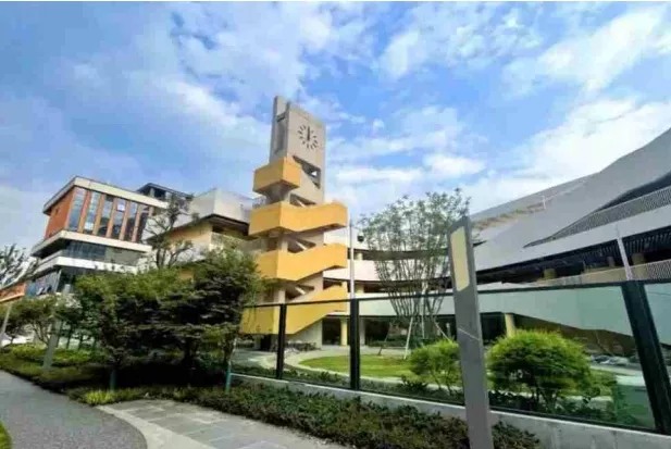 学校